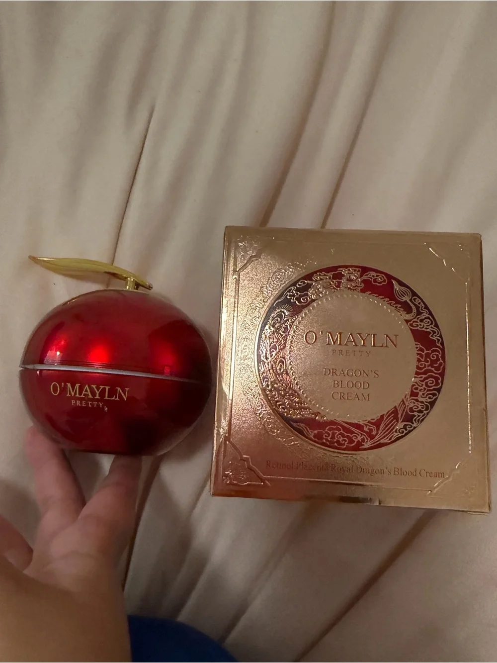 O'MAYLN Red Dragon's Blood Retinol Placenta Moisturizer - Red